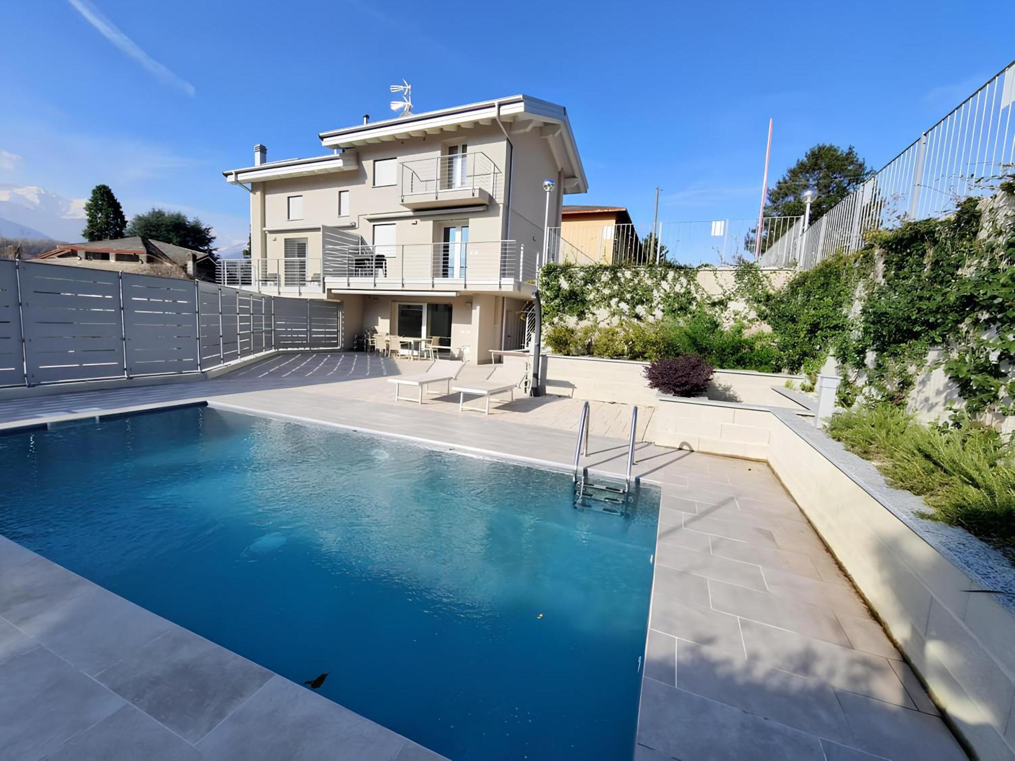 Villa Claudia With Private Pool Colico Εξωτερικό φωτογραφία