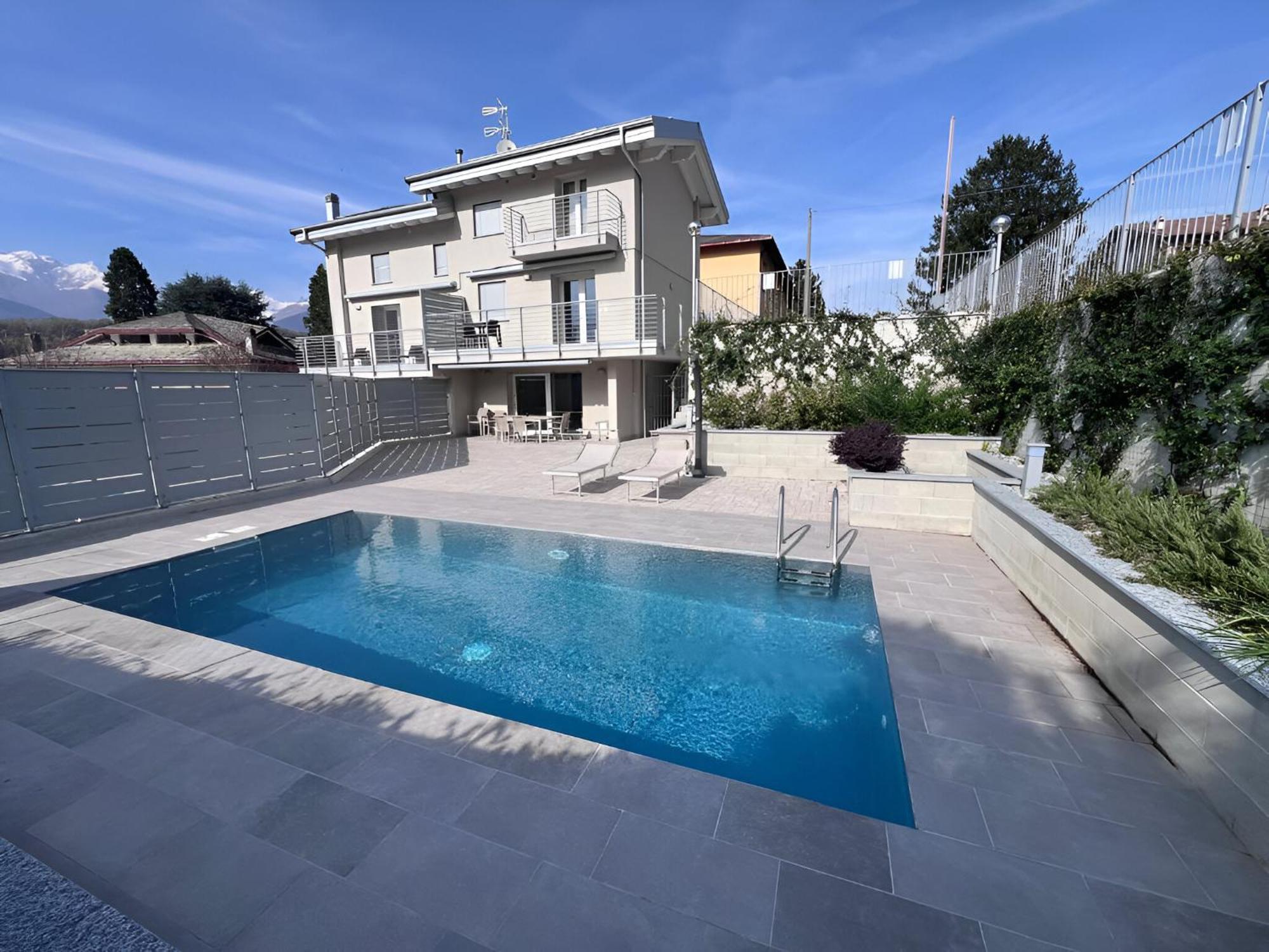 Villa Claudia With Private Pool Colico Εξωτερικό φωτογραφία